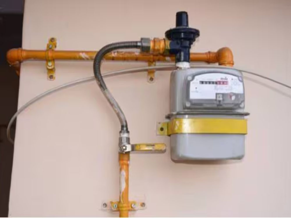 देश के हर घर में पाइपलाइन के जरिये पहुंचेगी रसोई गैस, बड़ी राहत देने की तैयारी में मोदी सरकार 1 4A 54