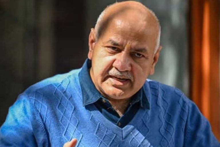 जंगपुरा की जंग में मनीष सिसोदिया हारे, नई दिल्ली से केजरीवाल चल रहे पीछे