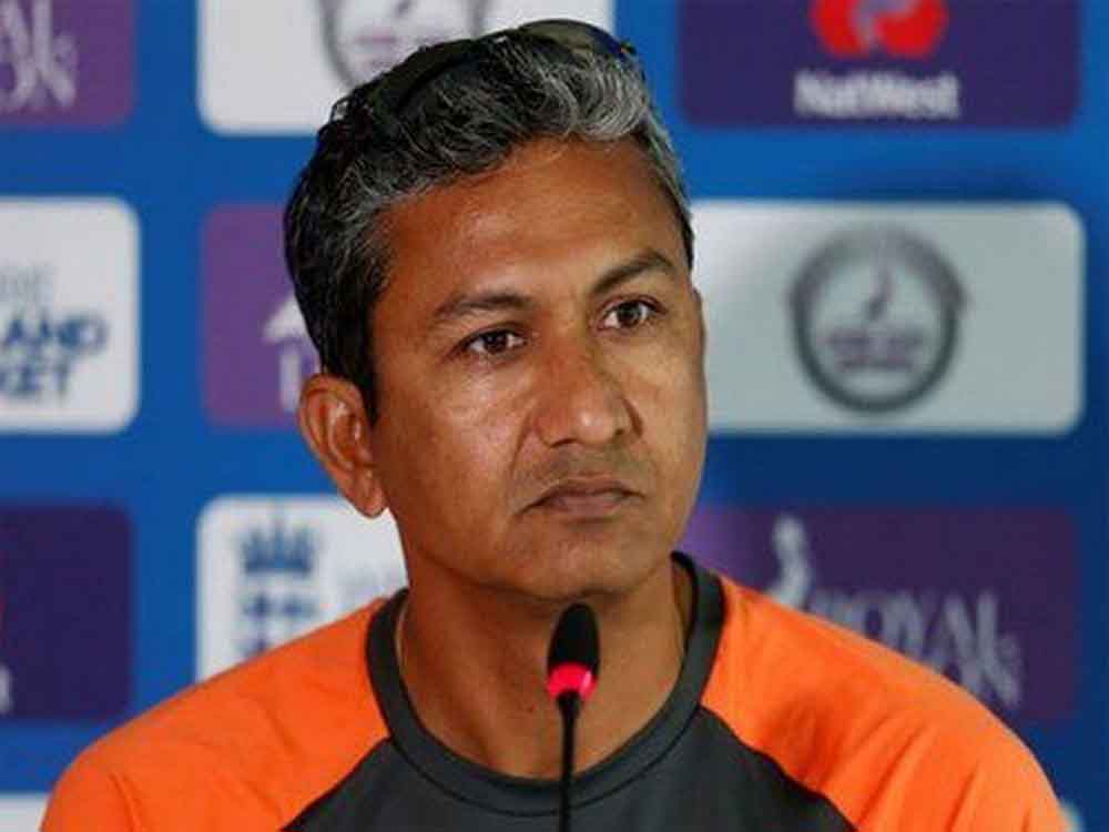 संजय बांगर ने रोहित शर्मा से फॉर्म में गिरावट के बीच अपनी बल्लेबाजी को अधिक जटिल बनाने से बचने का आग्रह किया 1 sanjay bangre1