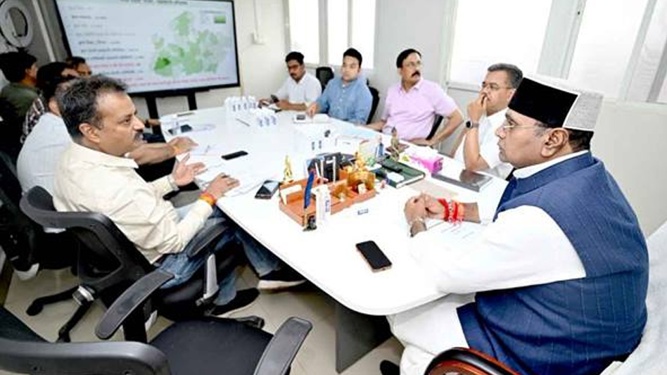 मंत्री सारंग ने की अधिकारियों के साथ तैयारियों की समीक्षा 1 11A 6 1