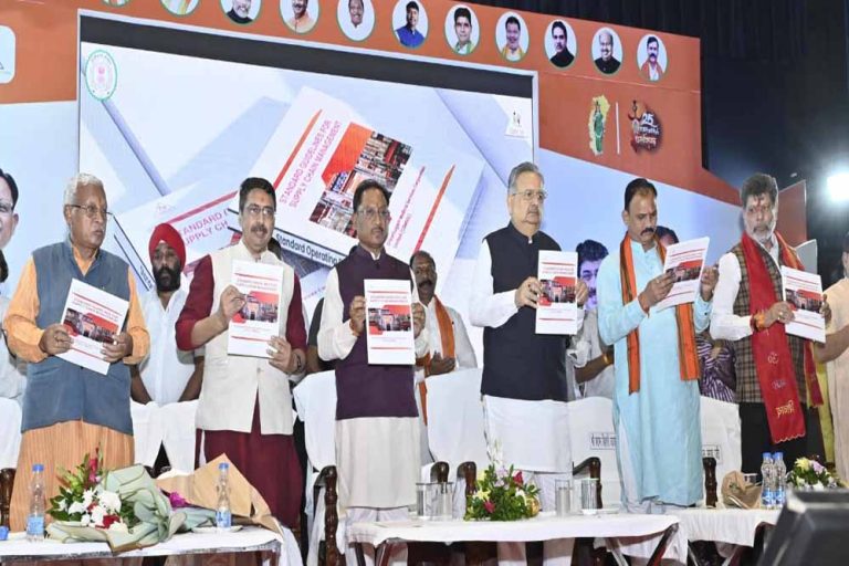 सीजीएमएससी के नए अध्यक्ष दीपक म्हस्के ने संभाला पदभार, मुख्यमंत्री ने दी शुभकामनाएं