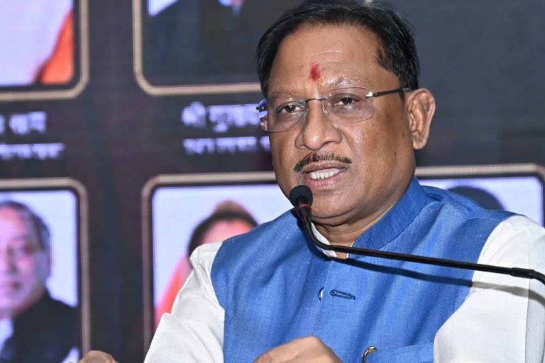 मुख्यमंत्री ने 'नए दौर की भागदौड़ में पीछे छूटते भारतीयता के संस्कार' विषय पर आयोजित 'की-नोट' एड्रेस में रखे अपने विचार