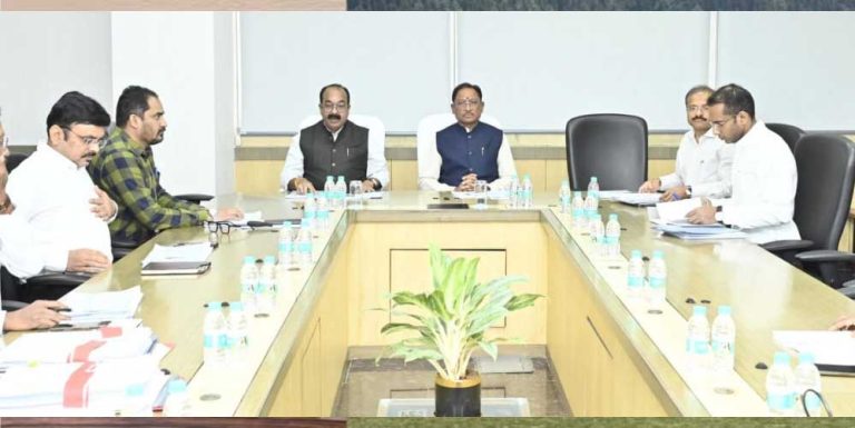 मुख्यमंत्री विष्णु देव साय ने की लोक स्वास्थ्य यांत्रिकी विभाग के कामकाज की समीक्षा