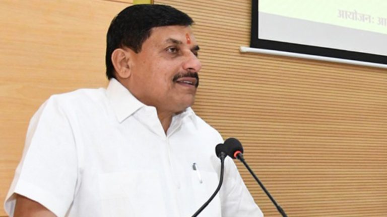 साल में एक बार वरिष्ठ वैज्ञानिकों को बुलाएं, विज्ञान के विद्यार्थियों से कराएं उनका संवाद : मुख्यमंत्री डॉ. यादव
