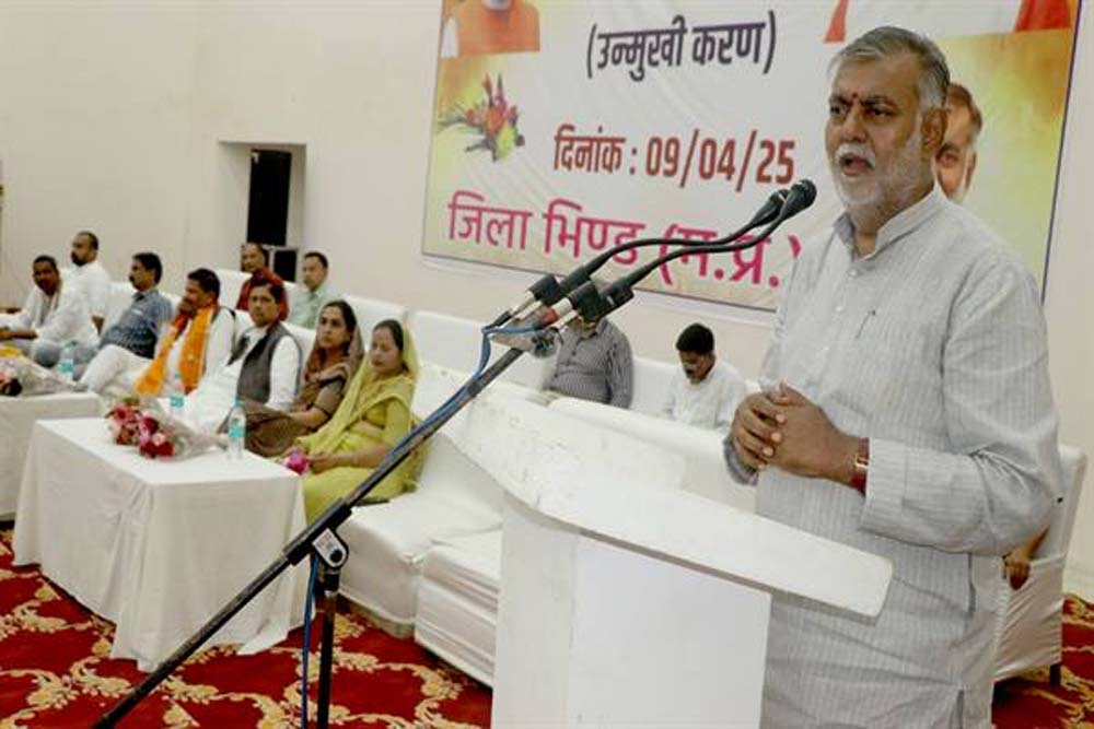 केवल निर्माण कराना पंचायत का कार्य नहीं, हमें लोगों की विचार प्रणाली भी बदलना होगी : प्रभारी मंत्री पटेल 1 patel01 1