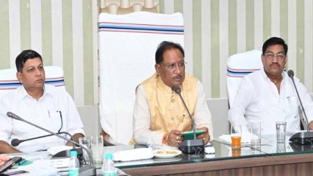 सीएम साय की अध्यक्षता में तीन जिलों की संयुक्त समीक्षा बैठक आयोजित