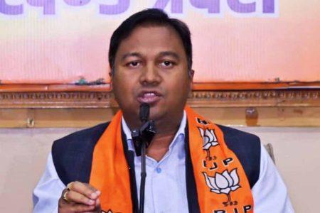 बीजेपी के अजय साह बोला