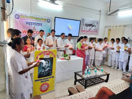 एक नेतृत्व की आवाज" – मंडल रेल चिकित्सालय, भोपाल में मनाया इंटरनेशनल नर्सेस डे