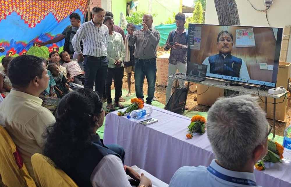 माओवाद से मुक्ति की जमीन पर रखी जा रही है विकास की मजबूत नींव : मुख्यमंत्री 1 1 946