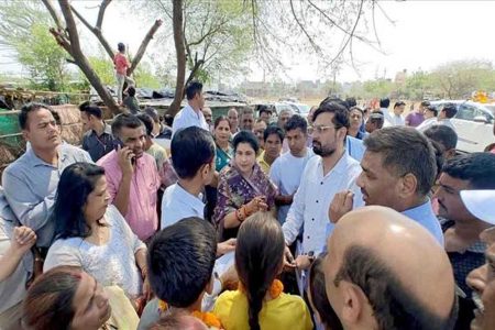 अयोध्या नगर क्षेत्र की कालोनियों में पुलिस रात्रि गश्त करे : राज्यमंत्री श्रीमती गौर