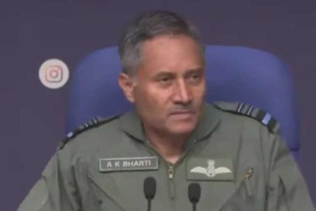एयर मार्शल भारती ने PAK को पढ़ाया रामायण का पाठ, PC में बजने लगी ताली