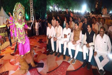 मुख्यमंत्री डॉ. यादव ने लोक कलाकारों का बढ़ाया हौसला