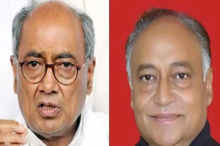 कांग्रेस ने पार्टी के सीनियर लीडर दिग्विजय सिंह के छोटे भाई और पूर्व सांसद लक्ष्मण सिंह को 'कारण बताओ नोटिस' जारी किया