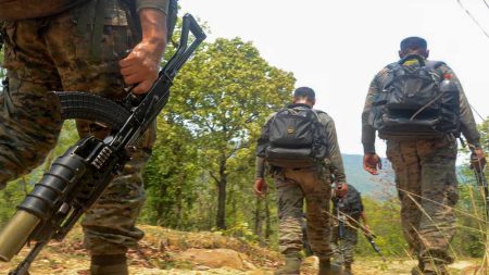 छत्तीसगढ़-तेलंगाना बॉर्डर पर सुरक्षा बलों ने 31 नक्सलियों को ढेर किया