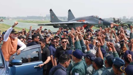 आदमपुर एयरबेस में बोले पीएम मोदी