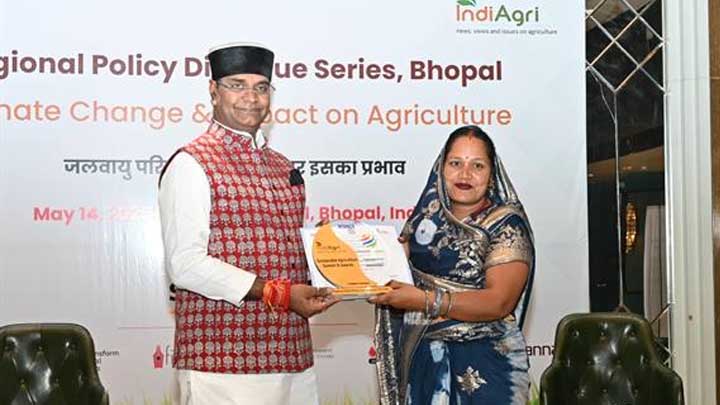 मंत्री सारंग ने विशेषज्ञों, नीति निर्माताओं और किसानों ने मिलकर भारत के लिए जलवायु-संवेदनशील कृषि के रास्ते तय करने का आह्वान किया 1 15A 6 1