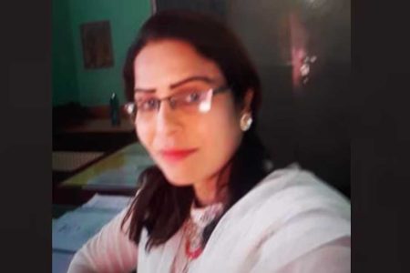 सीहोर में शिक्षिका शहनाज परवीन को पाकिस्तानी सेना के समर्थन में पोस्ट करने के कारण निलंबित कर दिया गया