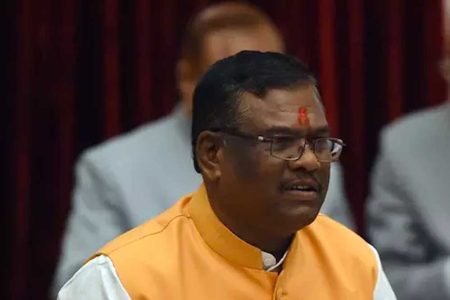 सांसद फग्गन सिंह कुलस्ते ने देश के दुश्मनों पाकिस्तानी आतंकवादियों को कहा हमारे आतंकवादी…
