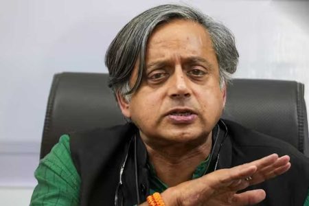 केंद्र के ऑल पार्टी डेलिगेशन में थरूर के होने पर चौंकी कांग्रेस, कहा- जो 4 नाम दिए, वो तो हैं ही नहीं