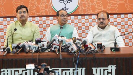राहुल गांधी को संविधान पढ़ने के लिए ट्यूशन लगानी चाहिए: शिवराज सिंह चौहान
