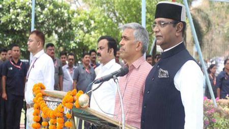 मंत्रालय में हुआ राष्ट्र-गीत वंदे-मातरम एवं राष्ट्र-गान "जन-गण-मन" का सामूहिक गायन