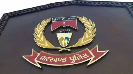 झारखंड पुलिस को मिली बड़ी सफलता, 2 सक्रिय नक्सलियों को किया गिरफ्तार