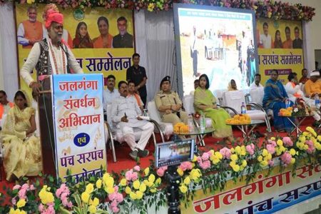 संपर्कता अभियान के तहत पहले चरण में 806 द्वितीय चरण में 755 तक सड़क बनाए जाने का लक्ष्य पूर्ण किया जाएगा : मंत्री पटेल