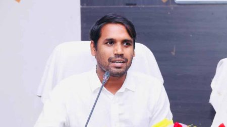 अमानक खाद-बीज बेचने वाले दुकानदारों पर करें कार्यवाही: कलेक्टर