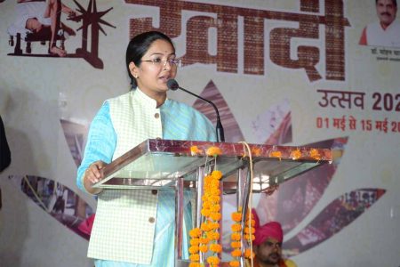 भारतीय संस्कृति एवं परम्परा का प्रतीक है खादी उद्योग : राज्यमंत्री श्रीमती बागरी
