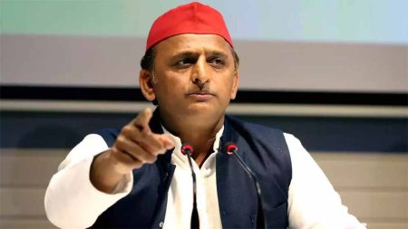 अखिलेश यादव ने कहा- नारी वंदना का ढोंग रचने वाली भाजपाइयों की सोच महिला विरोधी