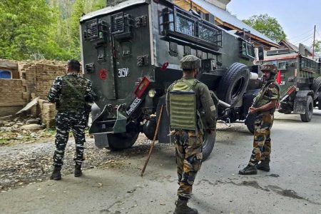 किश्तवाड़ एनकाउंटर में सुरक्षाबलों ने दो आतंकवादियों को ढेर किया