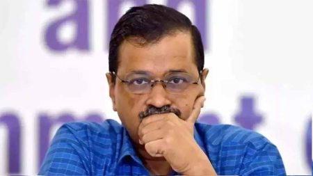 AAP को बड़ा झटका, 13 निगम पार्षदों ने दिया इस्तीफा, इन सभी ने नई पार्टी बनाने की घोषणा भी की