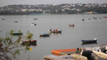 इस बार बड़ा तालाब की स्थिति बेहतर, पांच महीने में कम हुआ बस 4 फीट पानी का स्तर
