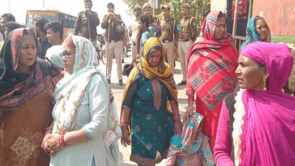 बांग्लादेशी घुसपैठियों को दबोचने और उन्हें वापस सीमा पार भेजने का काम तेजी से चल रहा, 38 और पकड़े गए 1 bang1 2