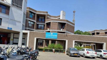 बिजली कार्मिकों के भविष्य निधि खाते की शेष राशि पर ब्याज दर तय