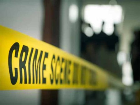 एक ही परिवार के 4 लोगों के मिले शव, इलाके में मचा हड़कंप