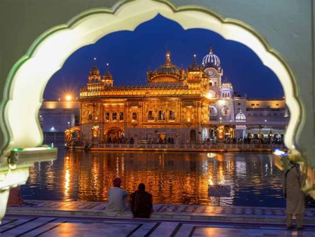 अब स्वर्ण मंदिर के मुख्य ग्रंथी ज्ञानी रघबीर सिंह ने इस दावे को ही खारिज कर दिया, उस समय वह देश में ही नहीं थे