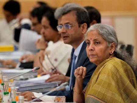 क्षतिपूर्ति उपकर पर चर्चा होने की संभावना, GST काउंसिल की अगली बैठक में कर की दरों को तर्कसंगत बनाने
