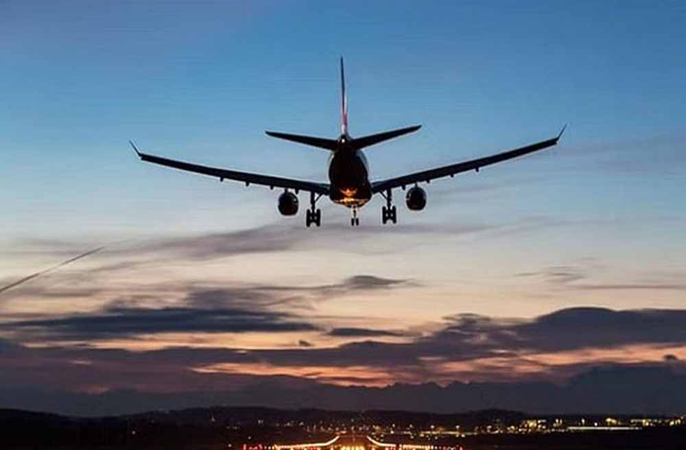 हवाई सफर के दौरान 'यह' शब्द बोले तो खानी पड़ेंगी जेल की हवा! कानूनी कार्रवाई का भी करना पड़ सकता है सामना 1 havai1 1