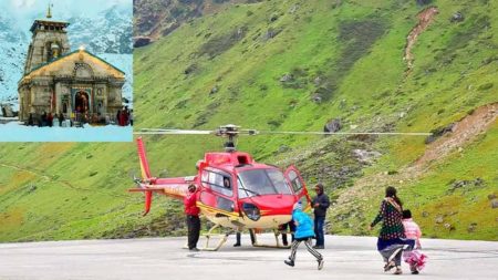 देश के कई राज्यों से लोग चारधाम यात्रा पर दर्शन करने को पहुंच रहे है, केदारनाथ धाम के लिए हेलीकॉप्टर सेवा शुरू