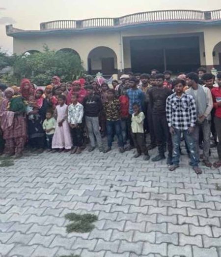 मथुरा पुलिस ने बड़ी कार्रवाई, खुफिया एजेंसी ने करीब 90 बांग्लादेशी मुस्लिमों को पकड़ा