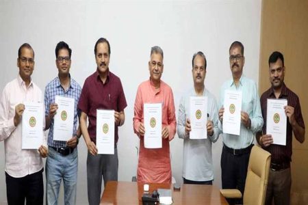 तकनीकी एवं व्यावसायिक पाठ्यक्रमों में प्रवेश लीजिए, कौशल सीखिए एवं राष्ट्र निर्माण में सहभागी बनिए : मंत्री परमार