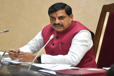 मध्य प्रदेश के 13 विभागों के अधिकारियों-कर्मचारियों की छुट्टी कैंसिल, आदेश जारी