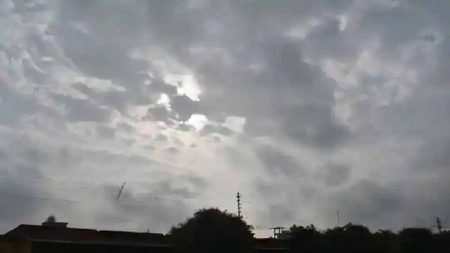 छत्तीसगढ़ में बारिश और आंधी-तूफान के कारण गर्मी से राहत