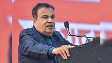 उत्तर प्रदेश में सेमीकंडक्टर यूनिट भारत की तकनीकी आत्मनिर्भरता की खोज में एक महत्वपूर्ण कदम : नितिन गडकरी