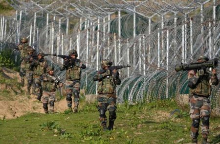 अमेरिकी खुफिया रिपोर्ट में किया दावा- पाकिस्तान को एक ऐसी सुरक्षा समस्या के तौर पर देखता है जिसपर काबू पाना जरूरी