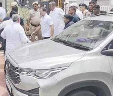पहलगाम आतंकी हमले में मारे गए लेफ्टिनेंट विनय नरवाल के परिवार से मिलने पहुंचे राहुल गांधी, सांसद रहेंगे मौजूद