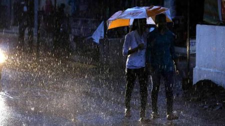 मौसम विभाग ने बताया- अगले पांच से छह दिनों के बीच भारी से बहुत भारी बरसात होने वाली है, यूपीवासियों के लिए अच्छी खबर