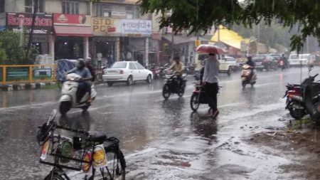 छत्तीसगढ़ के अलग-अलग हिस्सों में अगले 3 दिनों के लिए ऑरेंज अलर्ट जारी किया गया