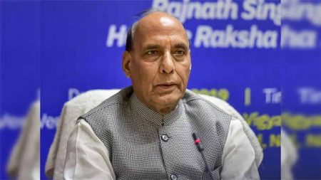 राजनाथ सिंह रूस द्वारा नौ मई को मॉस्को में आयोजित विक्टरी डे परेड में शामिल नहीं होंगे